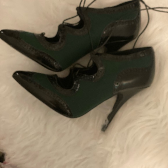 HOST PICK‼️Tory Burch Flannel Hawthorne Pump - Picture 11 of 16